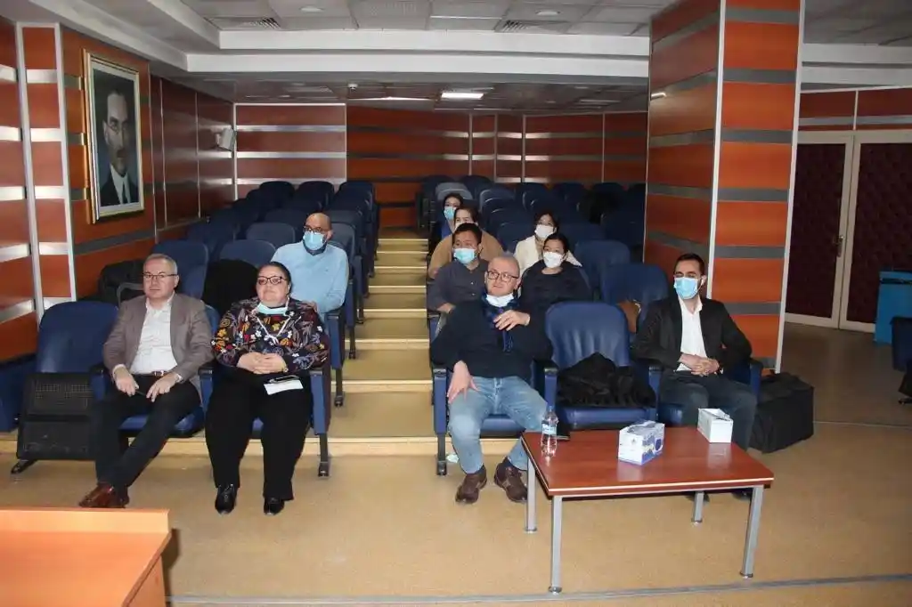 Türk Hekimlerden Mısır, Tayland ve Çin’li doktorlara Tiroid Ablasyon eğitimi