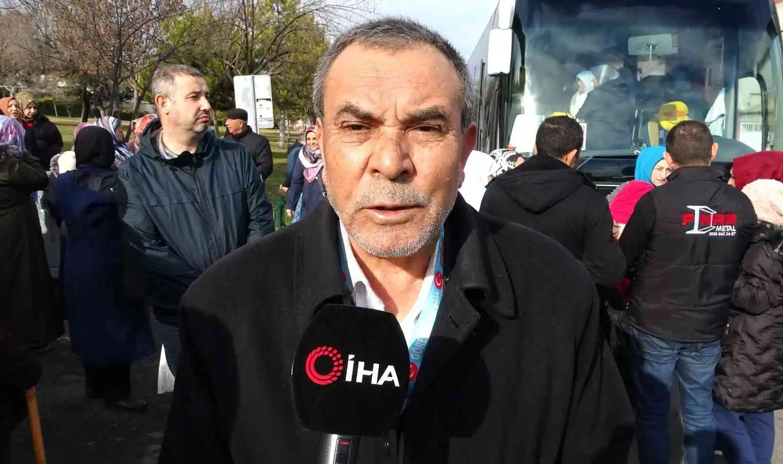 Umre yolcuları dua ve göz yaşlarıyla uğurlandı