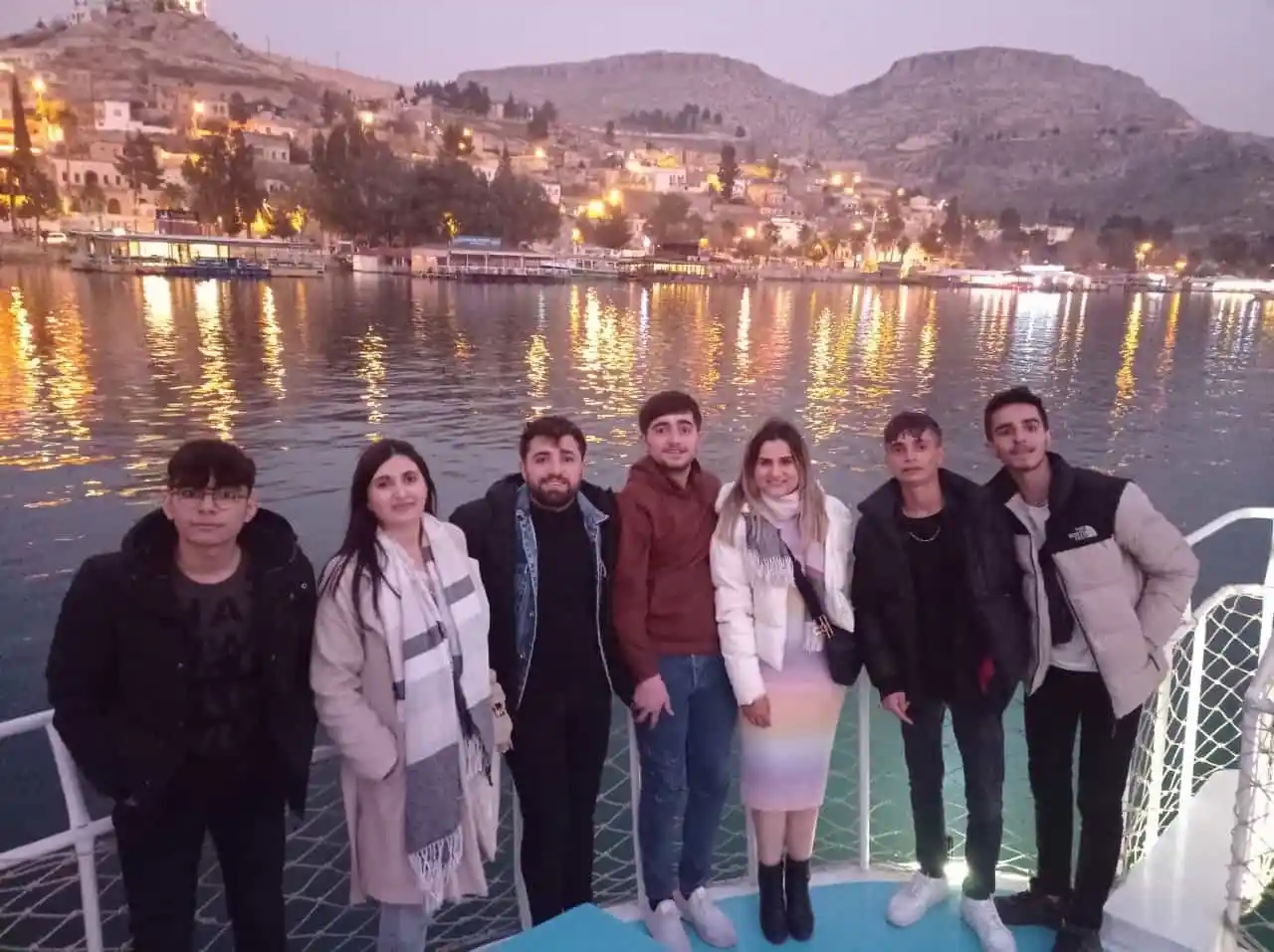Üniversite sınavına hazırlanan gençler moral turuna çıktı