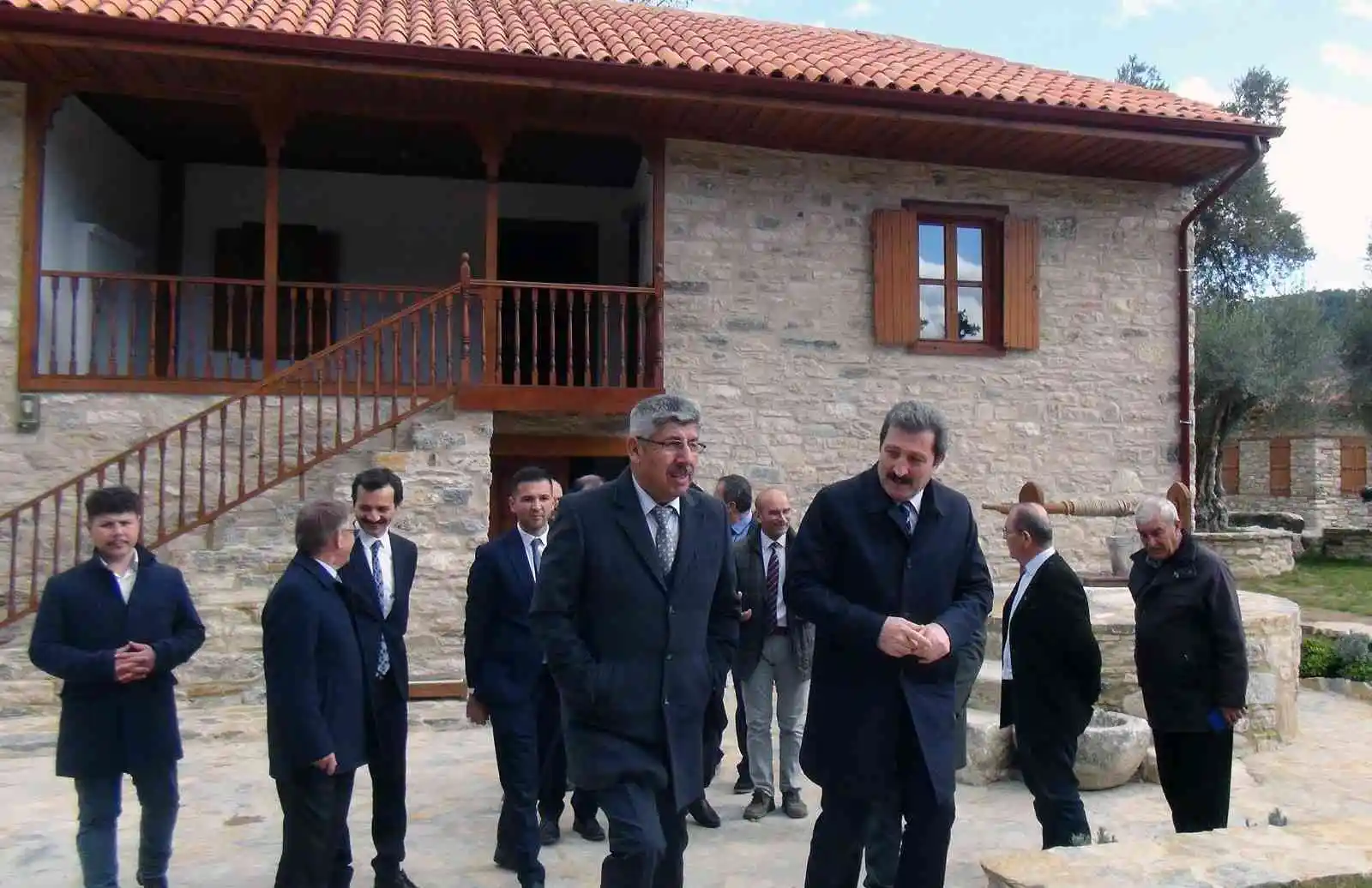 Vali Tavlı, MSKÜ ve Denizli PAÜ rektörleri Stratonikeia’da incelemelerde bulundu