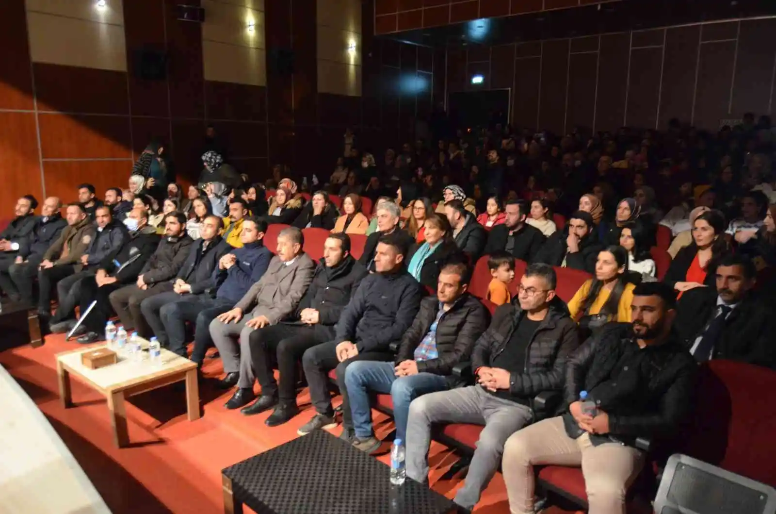 Varto Halk Eğitim Merkezi Müdürlüğünden müzik dinletisi