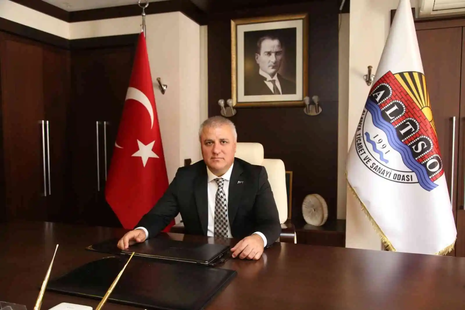 Yabancıların elektrik sorununu ALTSO Başkanı çözdü