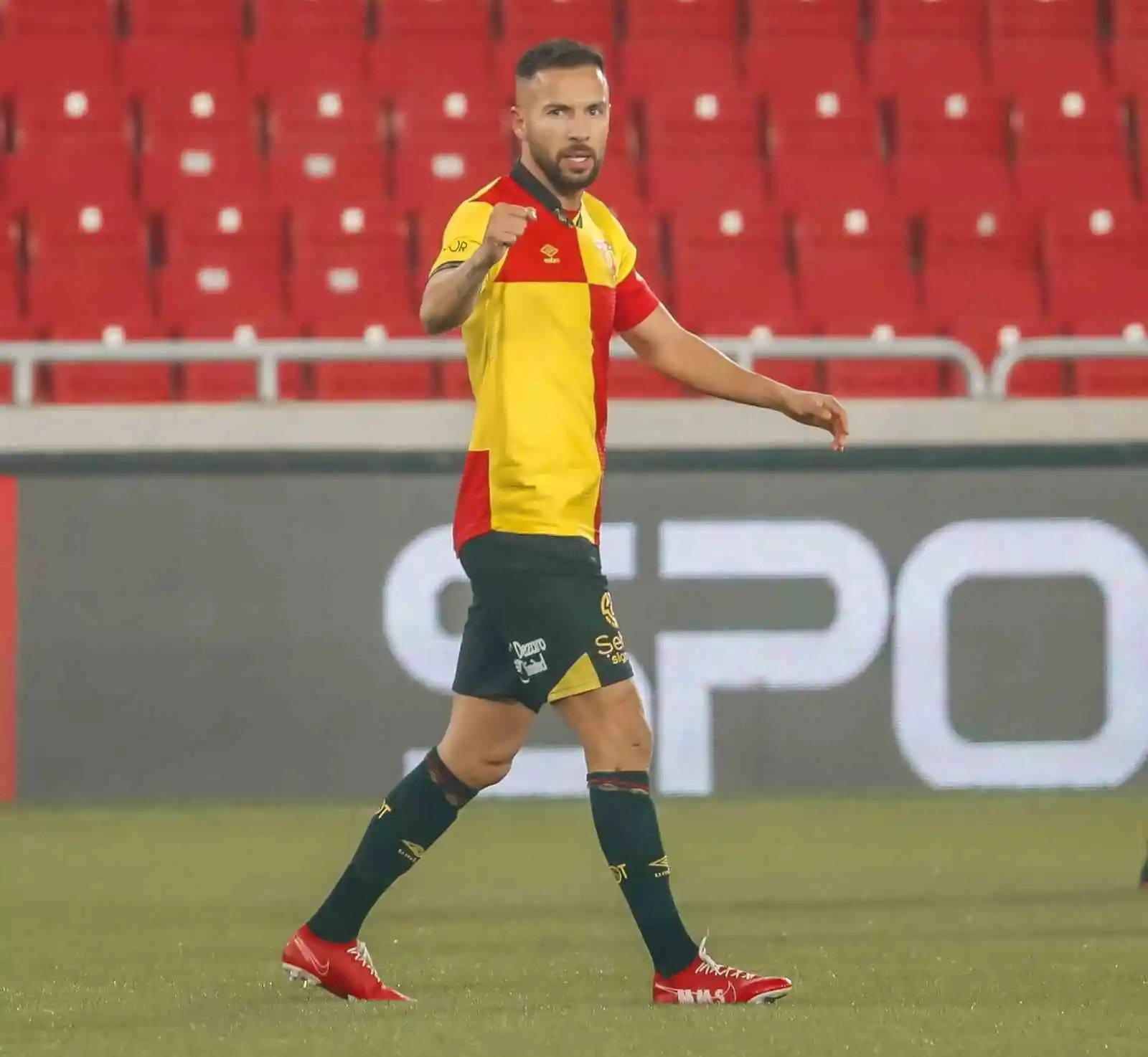 Yasin Öztekin'den 10 gole katkı