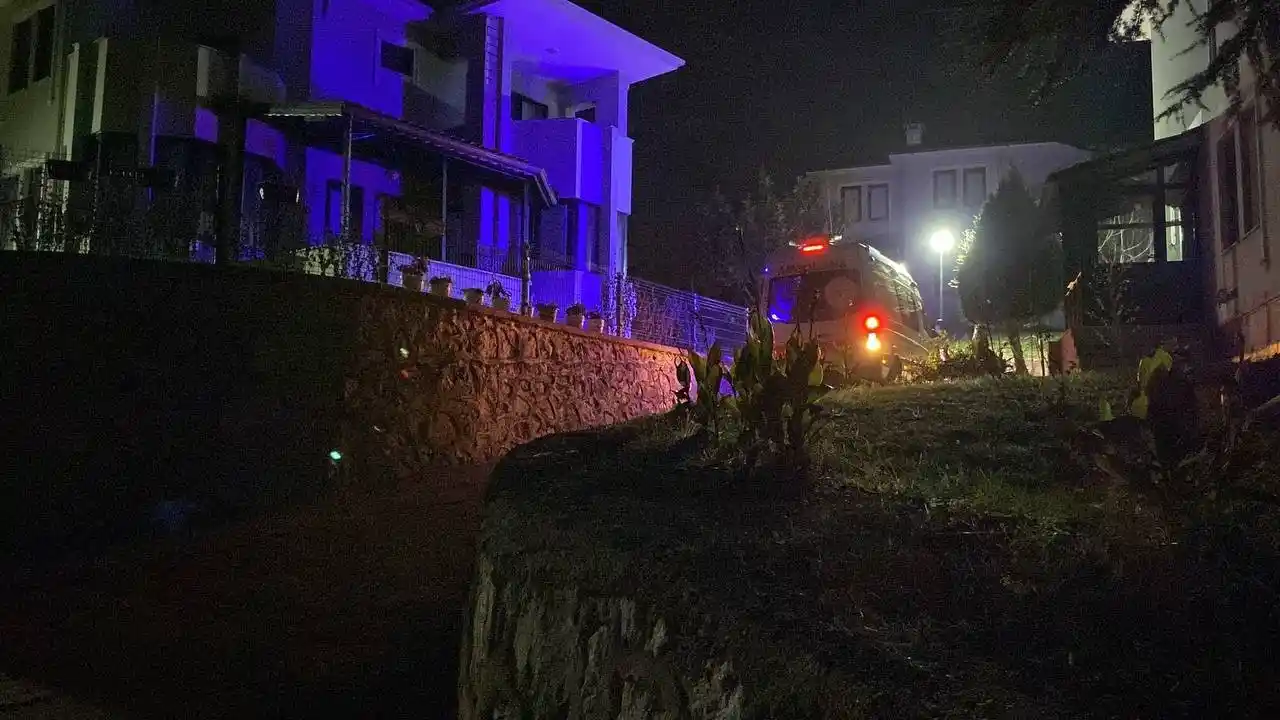Yaşlı adam evinde ölü bulundu