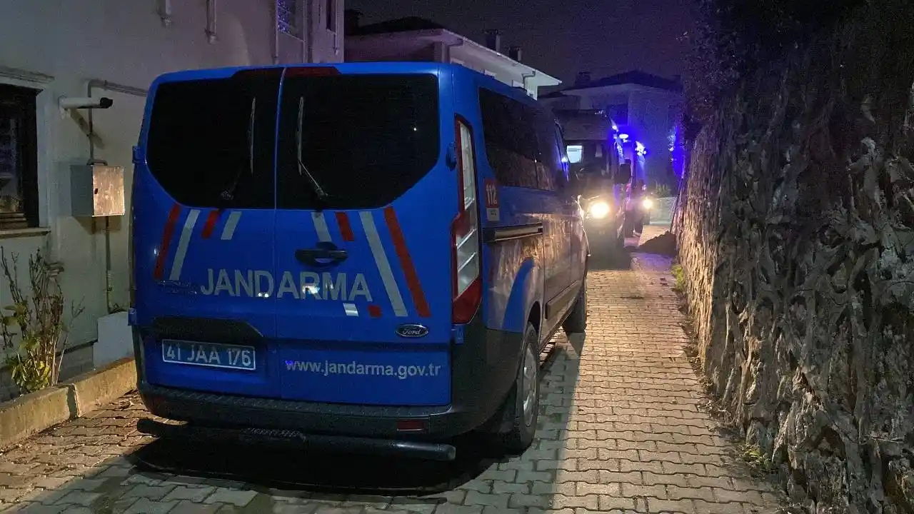 Yaşlı adam evinde ölü bulundu