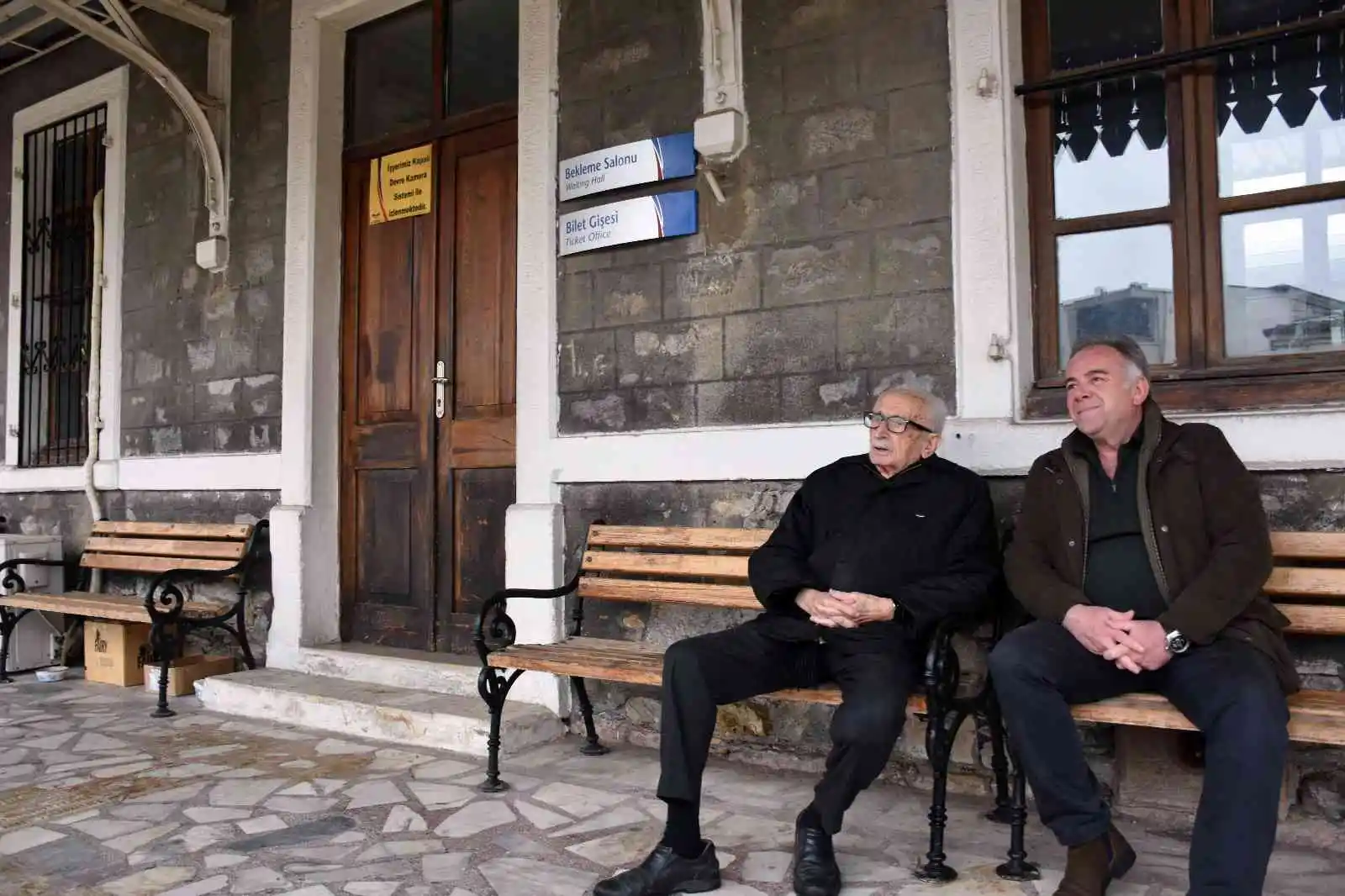 Yazar Benazus, Atatürk'le tanıştığı yere 85 yıl sonra geldi
