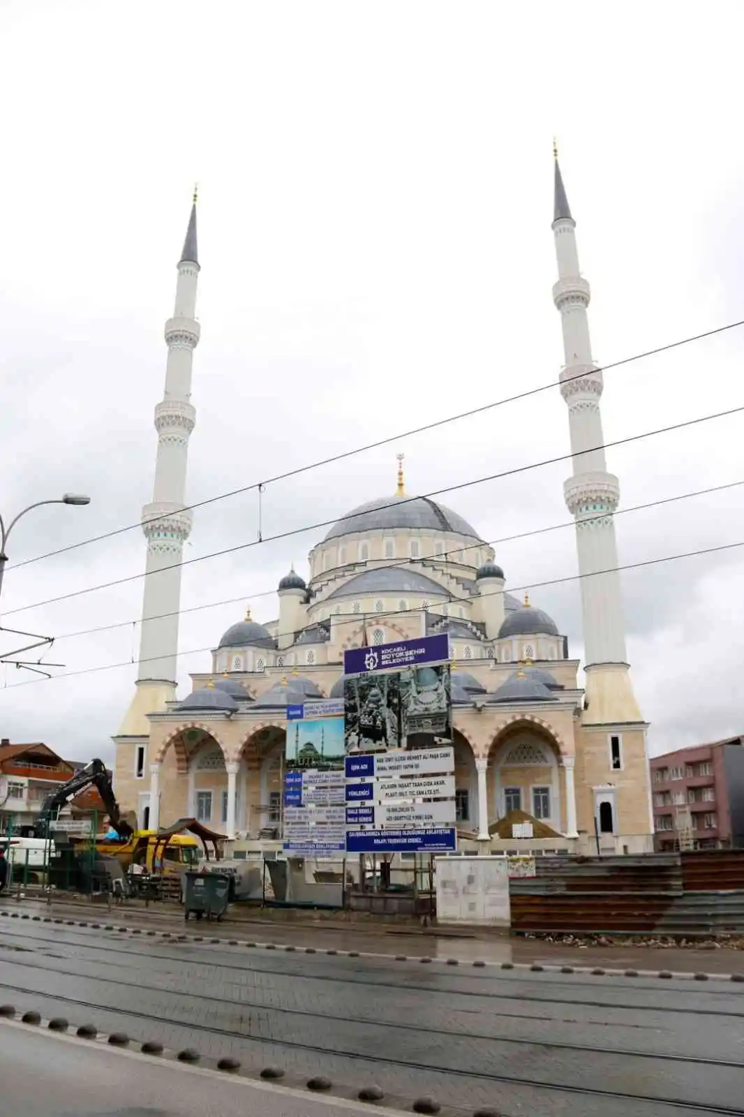 Yeni Mehmet Ali Paşa Camii’ne yeni meydan