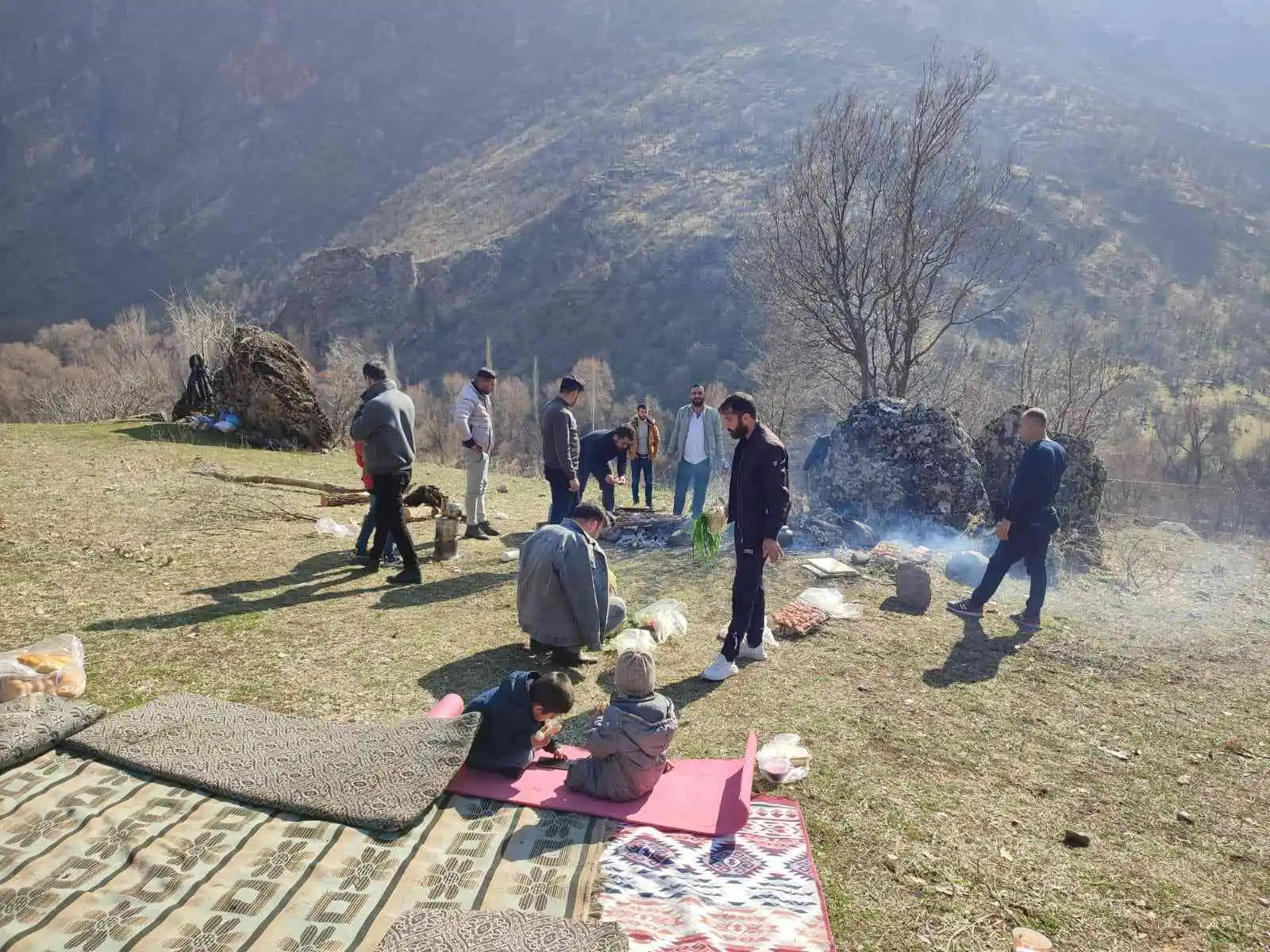 Yüksekova ve Şemdinli vatandaşlar Ocak ayında piknik yaptılar