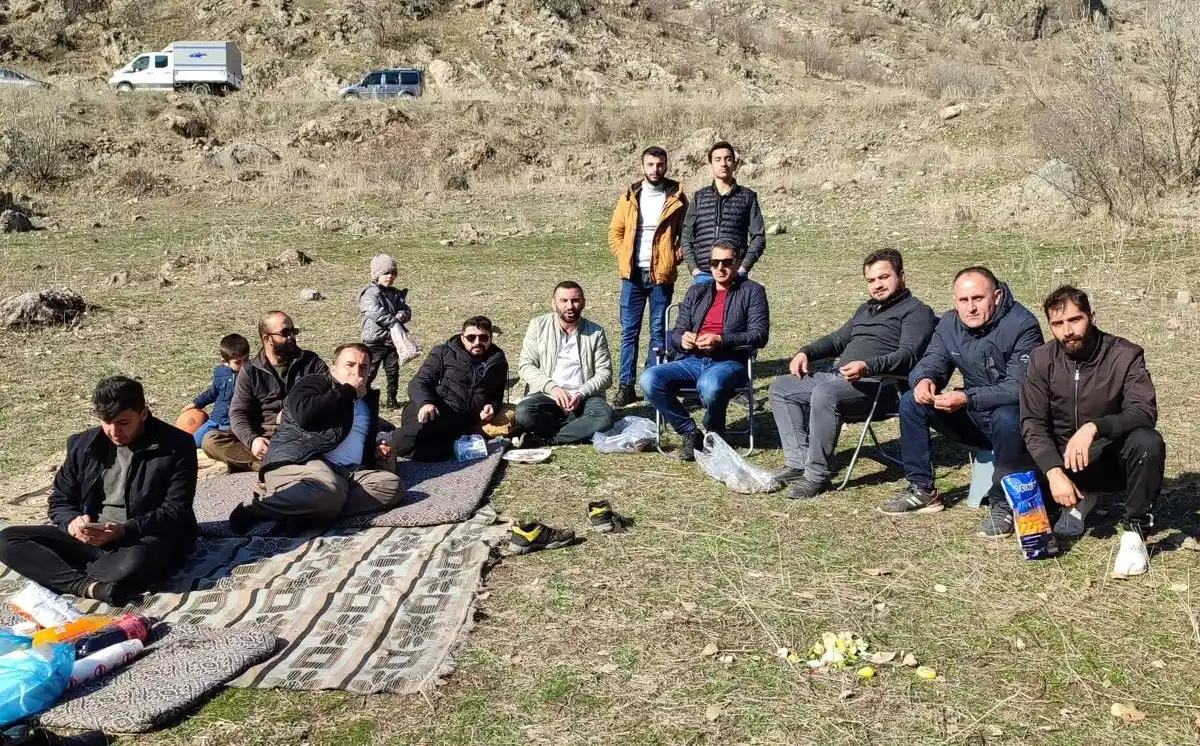 Yüksekova ve Şemdinli vatandaşlar Ocak ayında piknik yaptılar