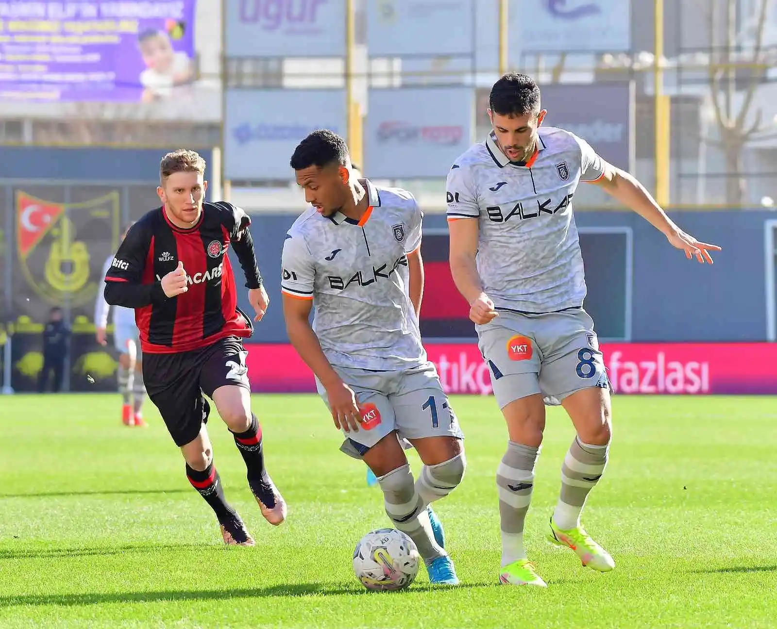 Ziraat Türkiye Kupası: Fatih Karagümrük: 0 - Medipol Başakşehir: 0 (İlk yarı)