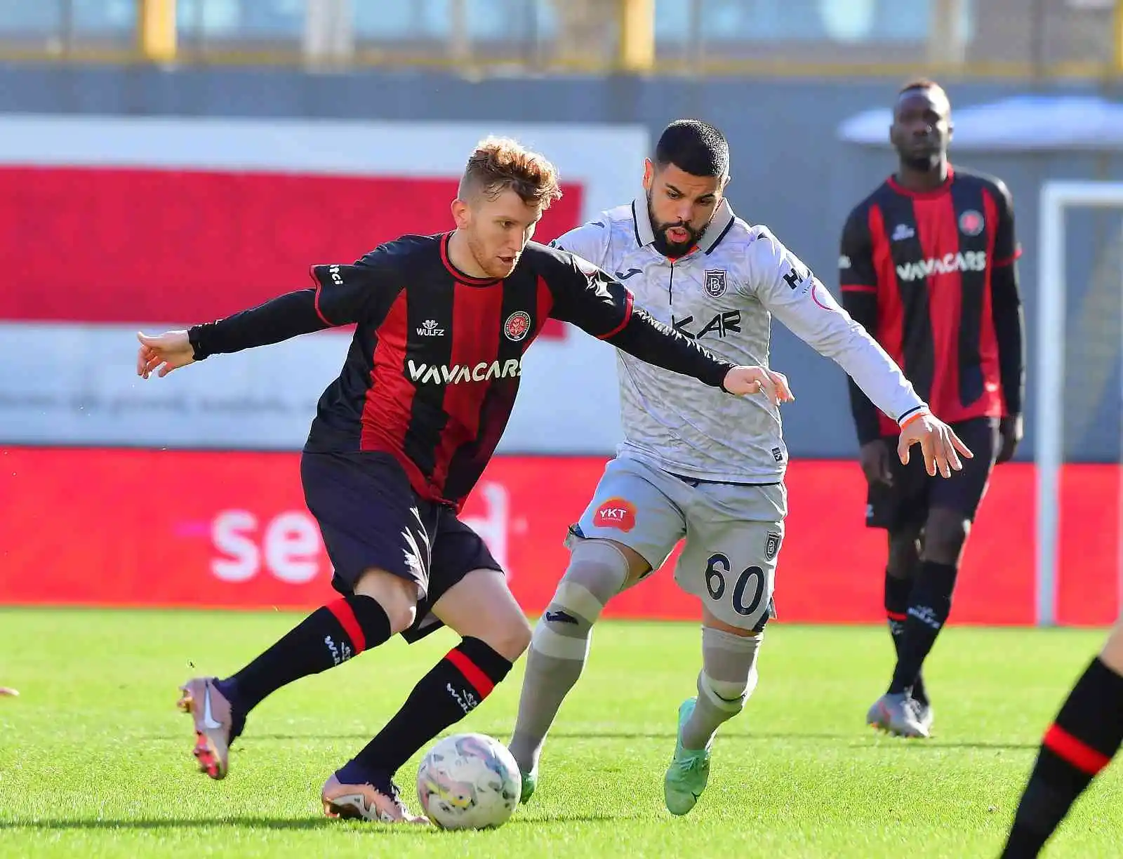 Ziraat Türkiye Kupası: Fatih Karagümrük: 0 - Medipol Başakşehir: 0 (İlk yarı)
