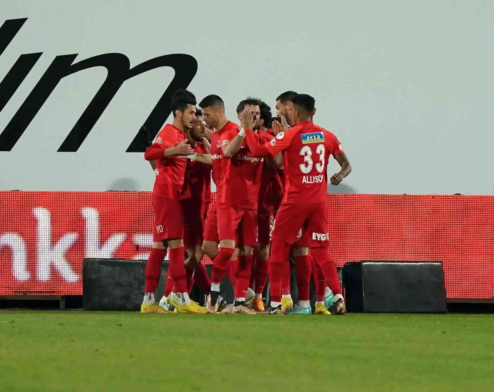 Ziraat Türkiye Kupası: Ümraniyespor: 1 - Trabzonspor: 0 (İlk yarı)