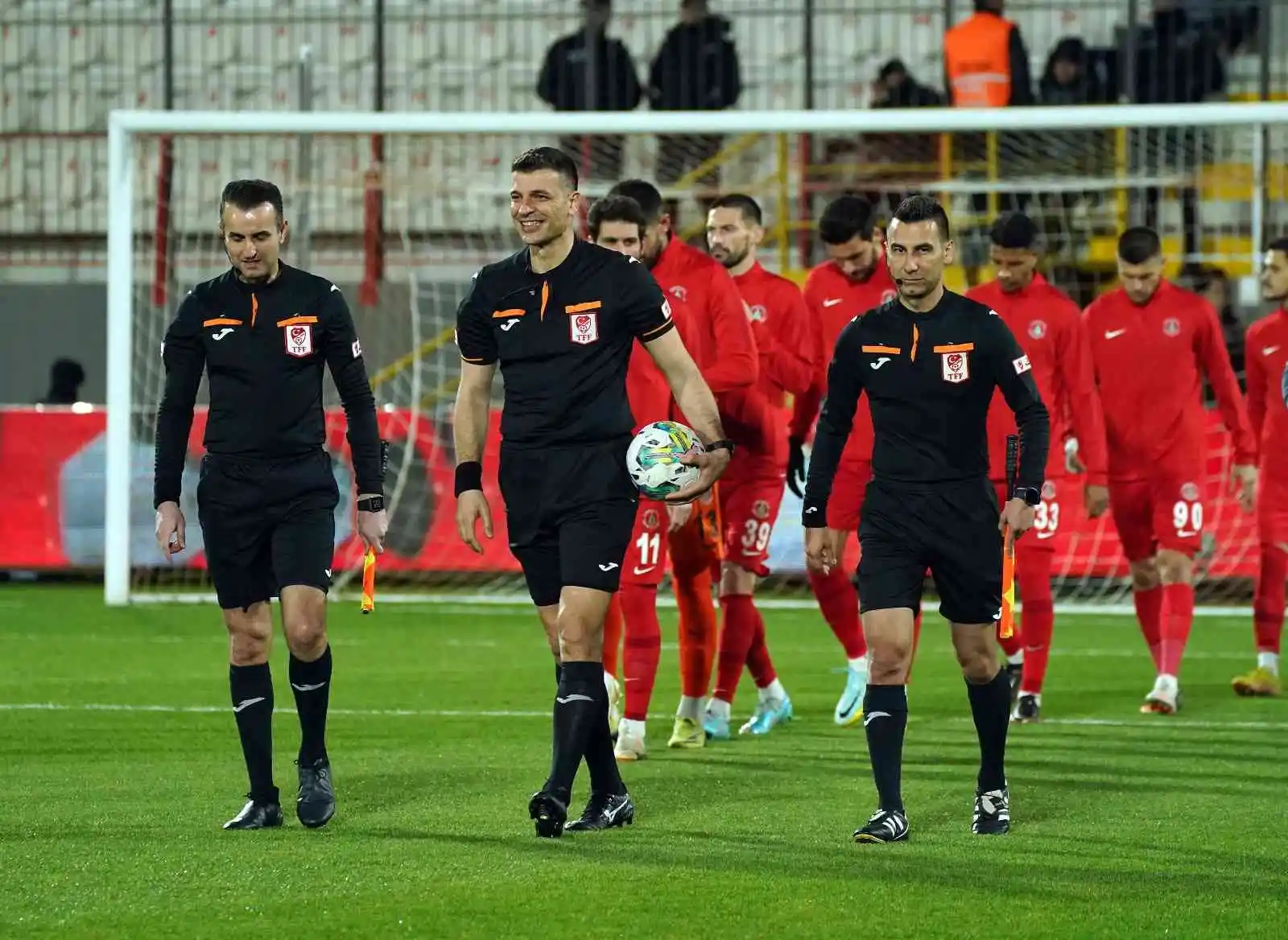 Ziraat Türkiye Kupası: Ümraniyespor: 1 - Trabzonspor: 0 (İlk yarı)