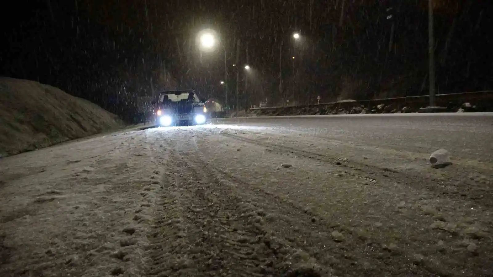 Zonguldak-Ankara Kara Yolu’nda kar yağışı etkili oldu