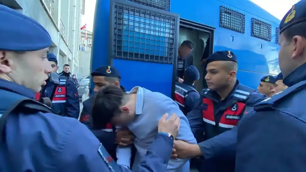 Zonguldak’ta 24 sanıklı cinsel istismar davasında 2 tahliye