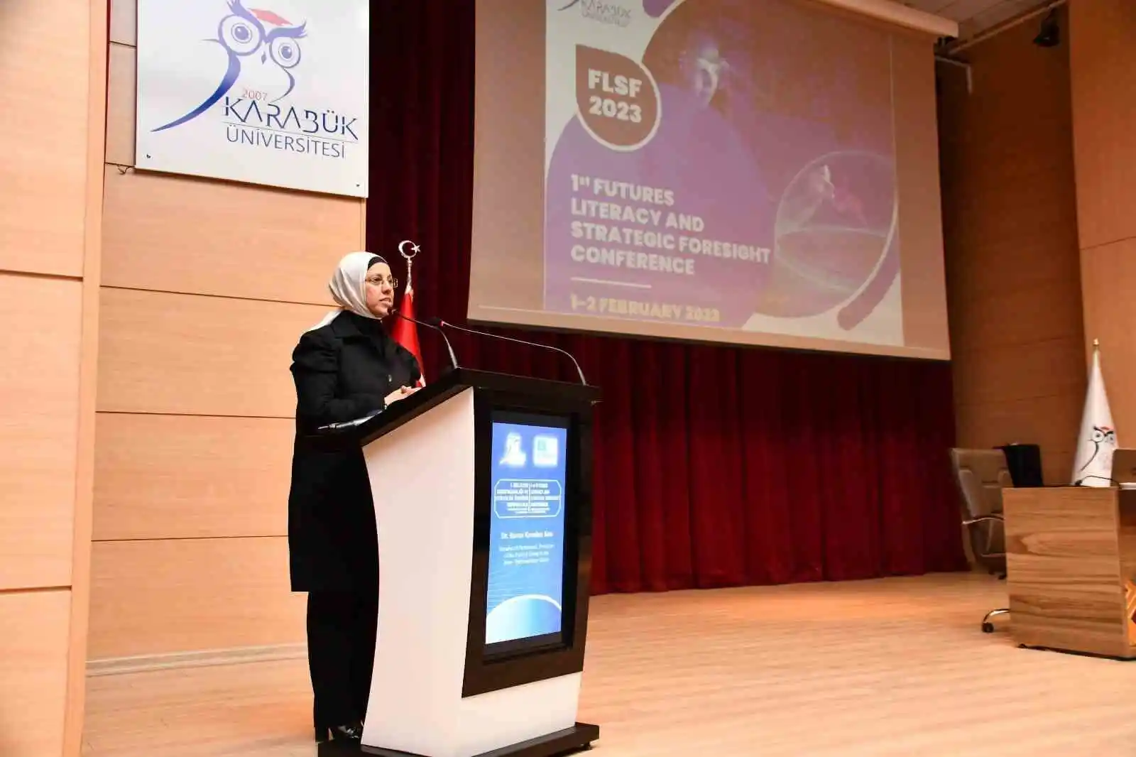 1. Gelecek Okuryazarlığı ve Stratejik Öngörü konferansı KBÜ’de yapıldı
