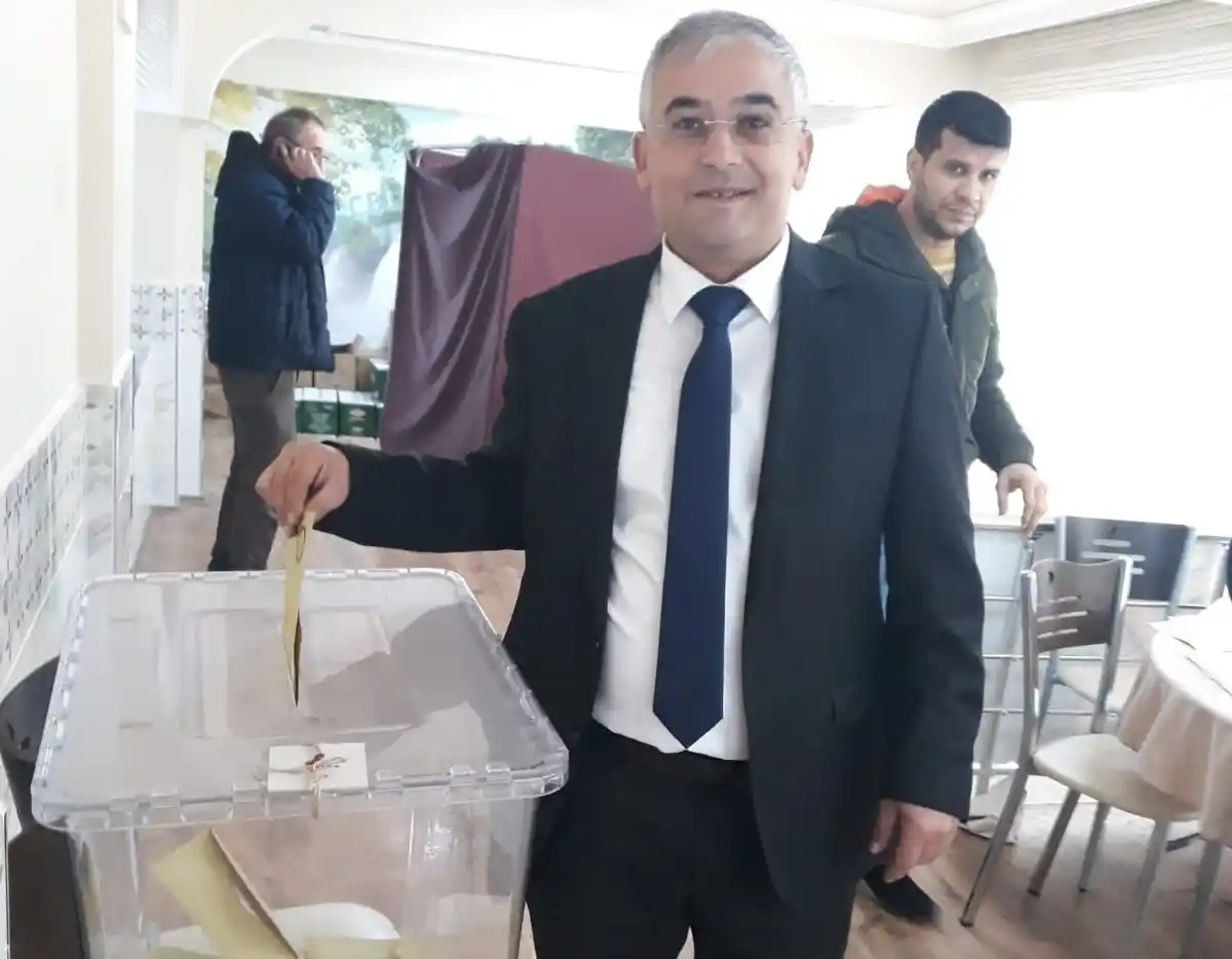 20 yıldır sekreterliğini yaptığı Ziraat Odasının Başkanlığına seçildi
