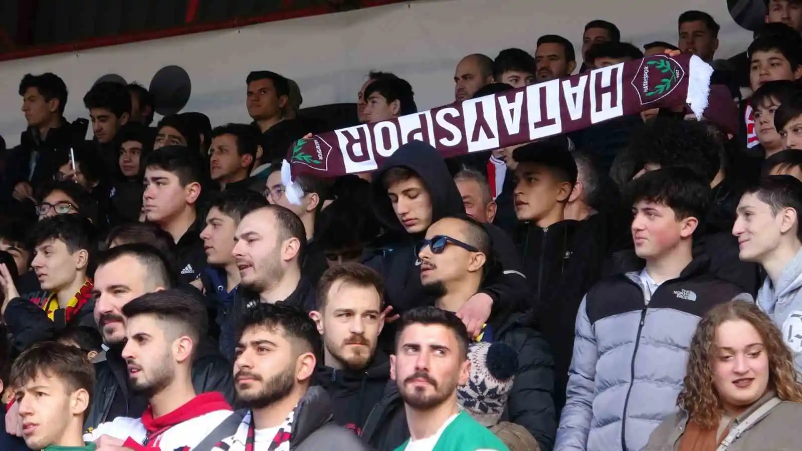 250 bin TL maç geliri, depremzede ailelere bağışlandı