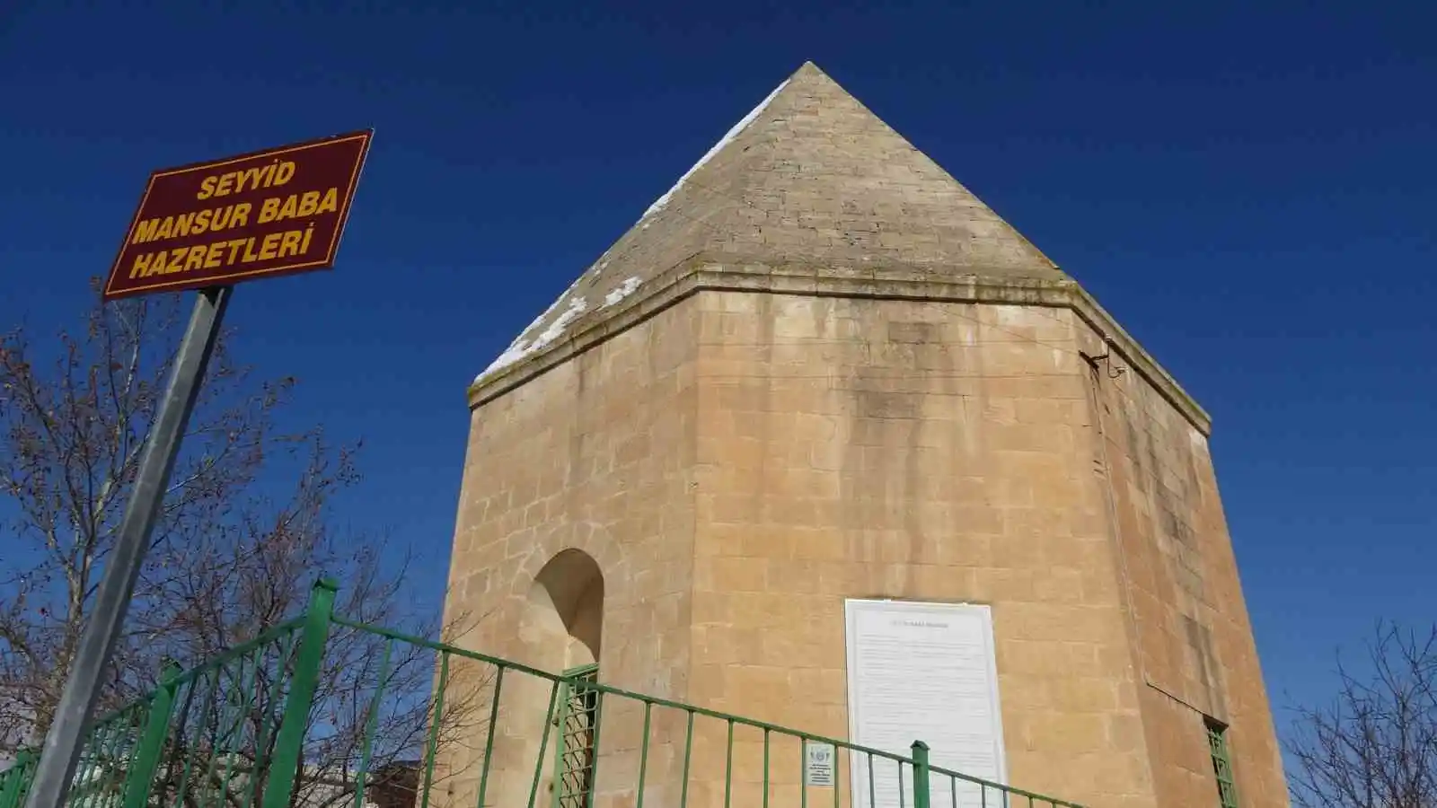 3 büyük deprem gören 5 bin yıllık tarihi mahallede tek taş bile düşmedi