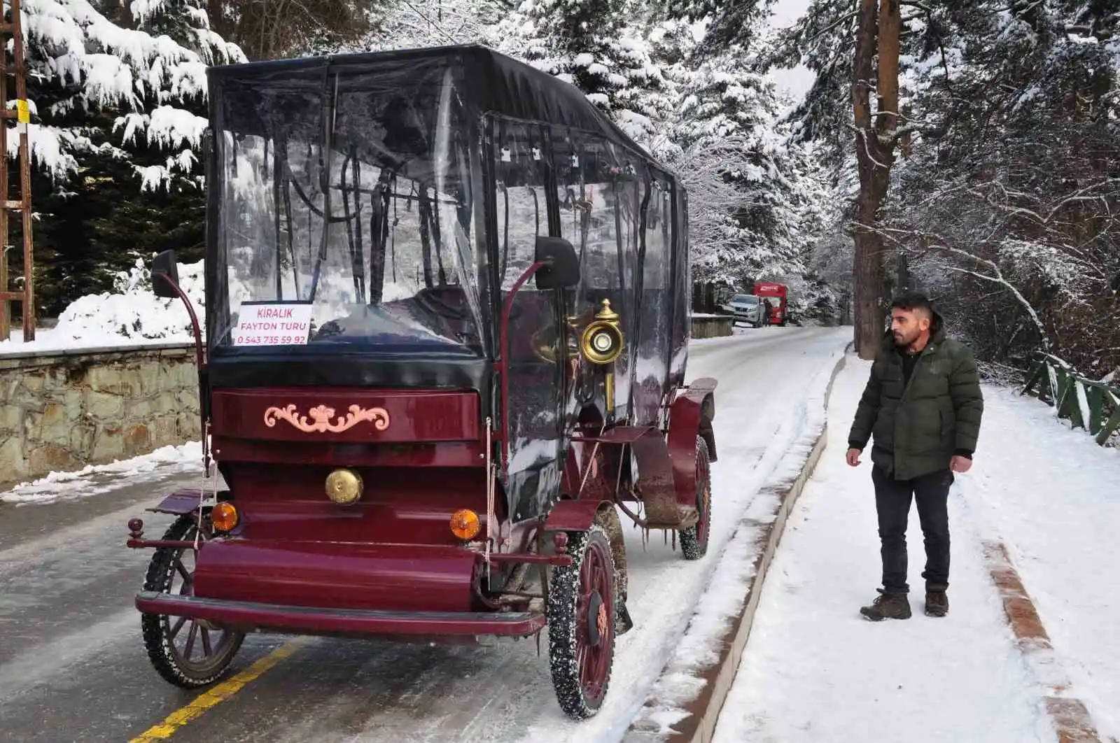 Abant’ın tadını elektrikli faytonla çıkardılar
