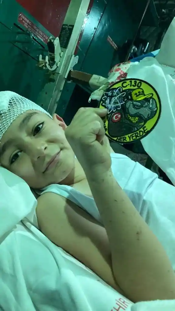 Adana’dan askeri kargo uçağıyla 30 yaralı depremzede İstanbul’a getirildi