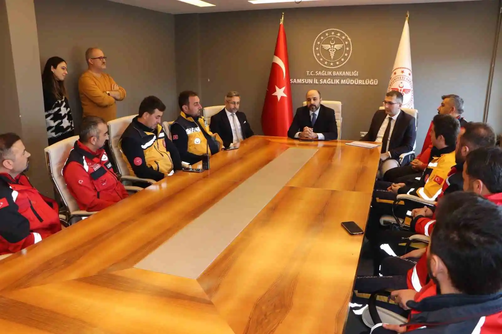 Afet bölgesine ilk giden sağlıkçıların duygulandıran hâtıraları