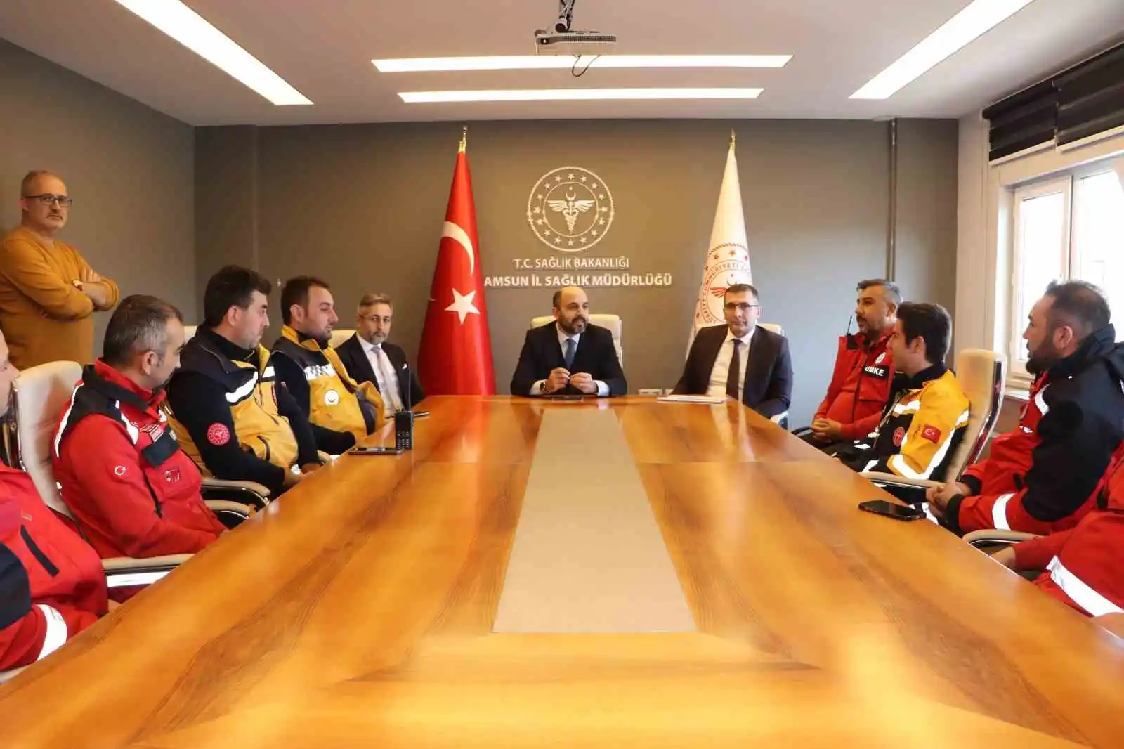 Afet bölgesine ilk giden sağlıkçıların duygulandıran hâtıraları