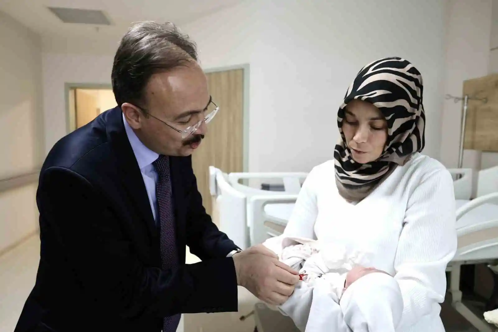 Afetzedenin bebeği Bilecik'te dünyaya geldi