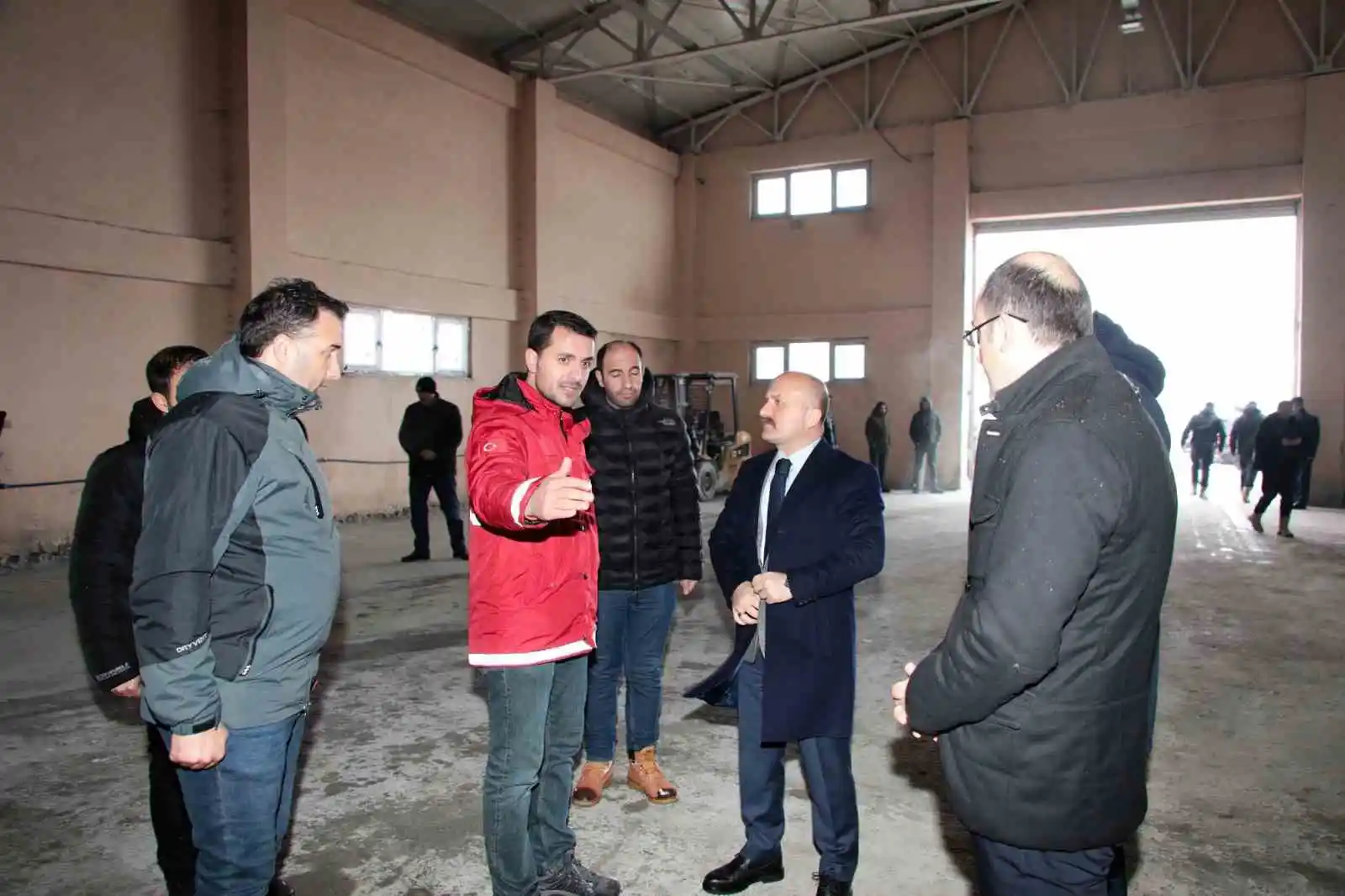 Ağrı’da deprem bölgesi için seferberlik başlatıldı