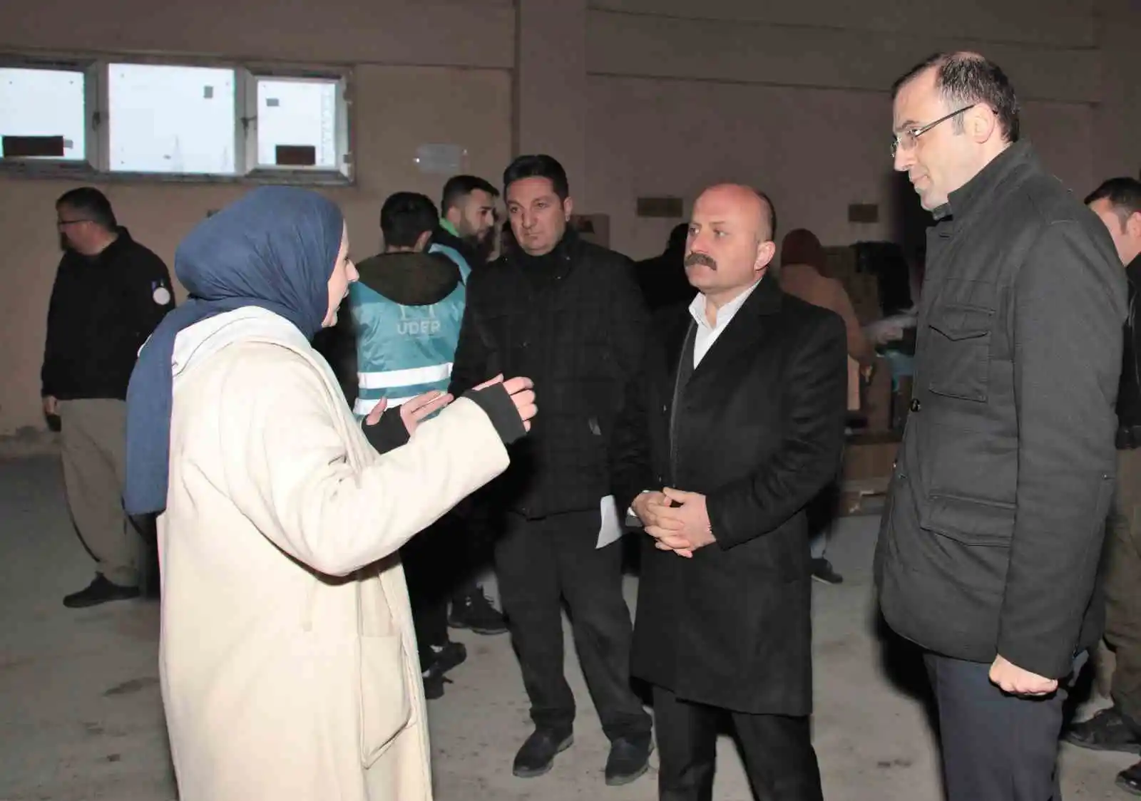 Ağrı’dan deprem bölgesine giden ekipler hayat kurtarmaya devam ediyor
