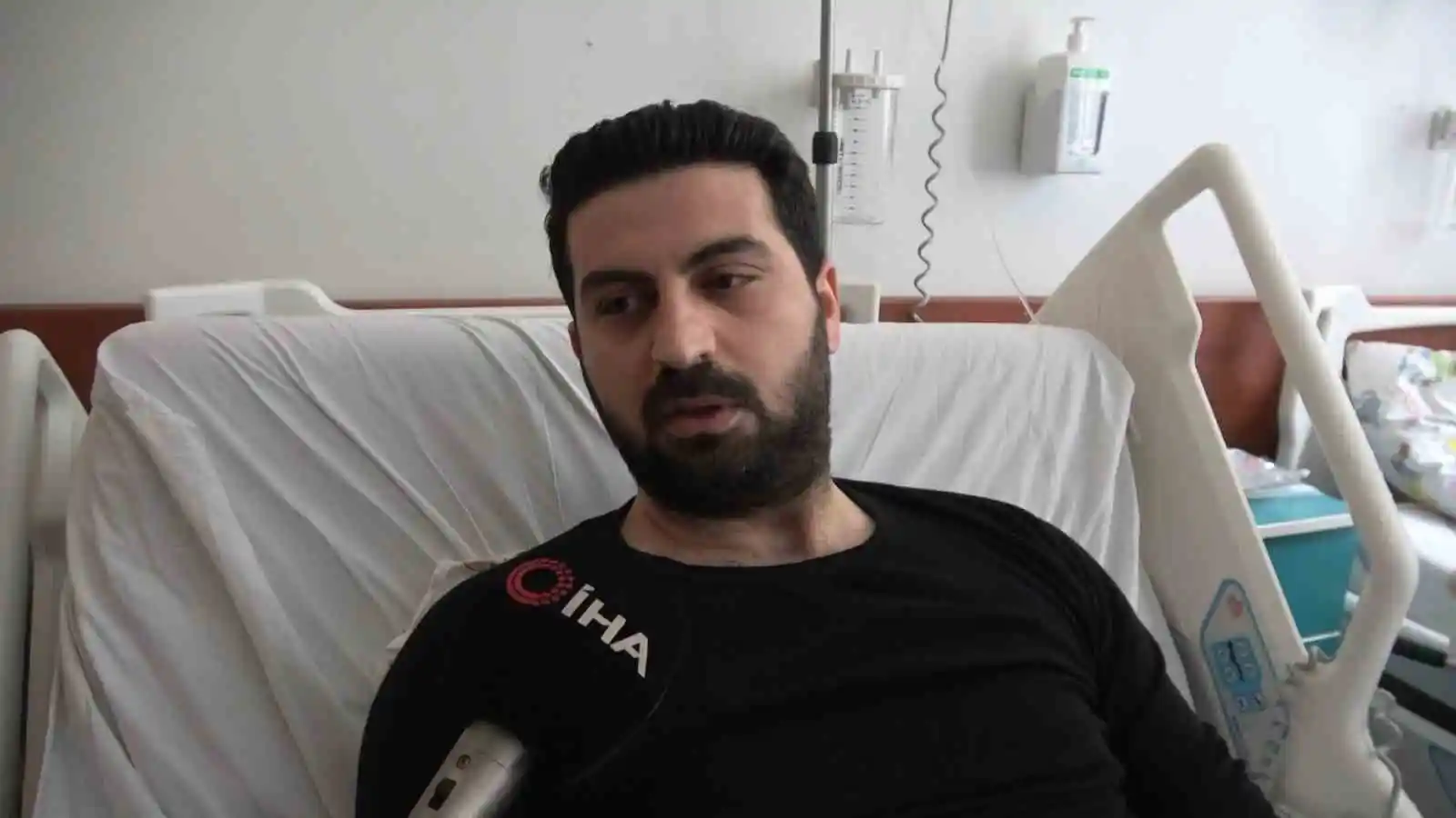 Ailesini çıkardı, kendisi son anda yaralı kurtuldu: “Oğlum yatağa değse sıçrıyorum”