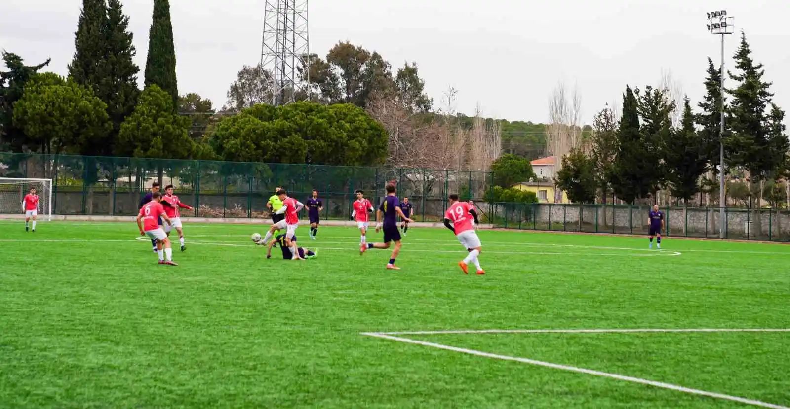 Alaçatıspor, Budaklar Gençlik’i 4-0 yendi
