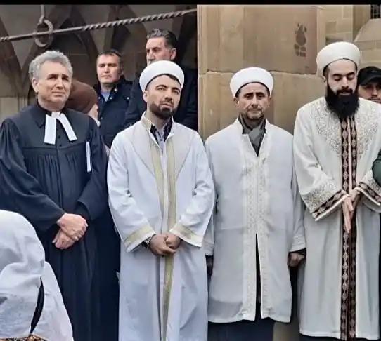 Almanya’da imamlar ve papazlar Türkiye için dua etti