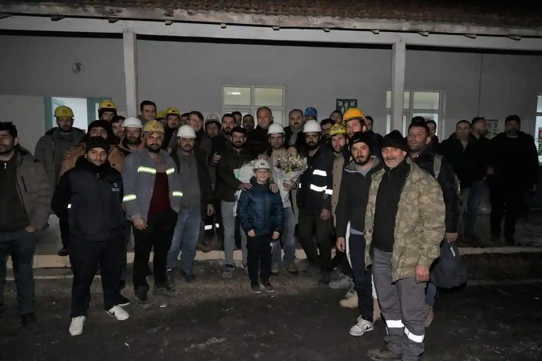 Amasyalı 110 madenci evine döndü: "Depremzedelerin yaralarına merhem olmaya çalıştık"