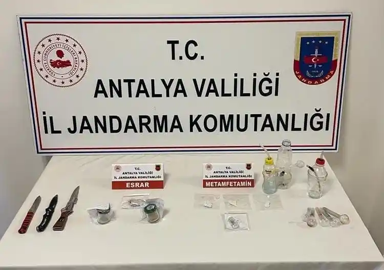 Antalya'da jandarmadan uyuşturucu operasyonu: 11 şüpheli yakalandı
