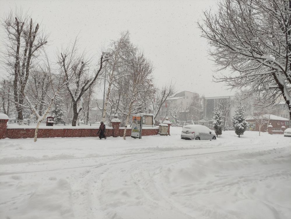  Ardahan'da yoğun kar yağışı