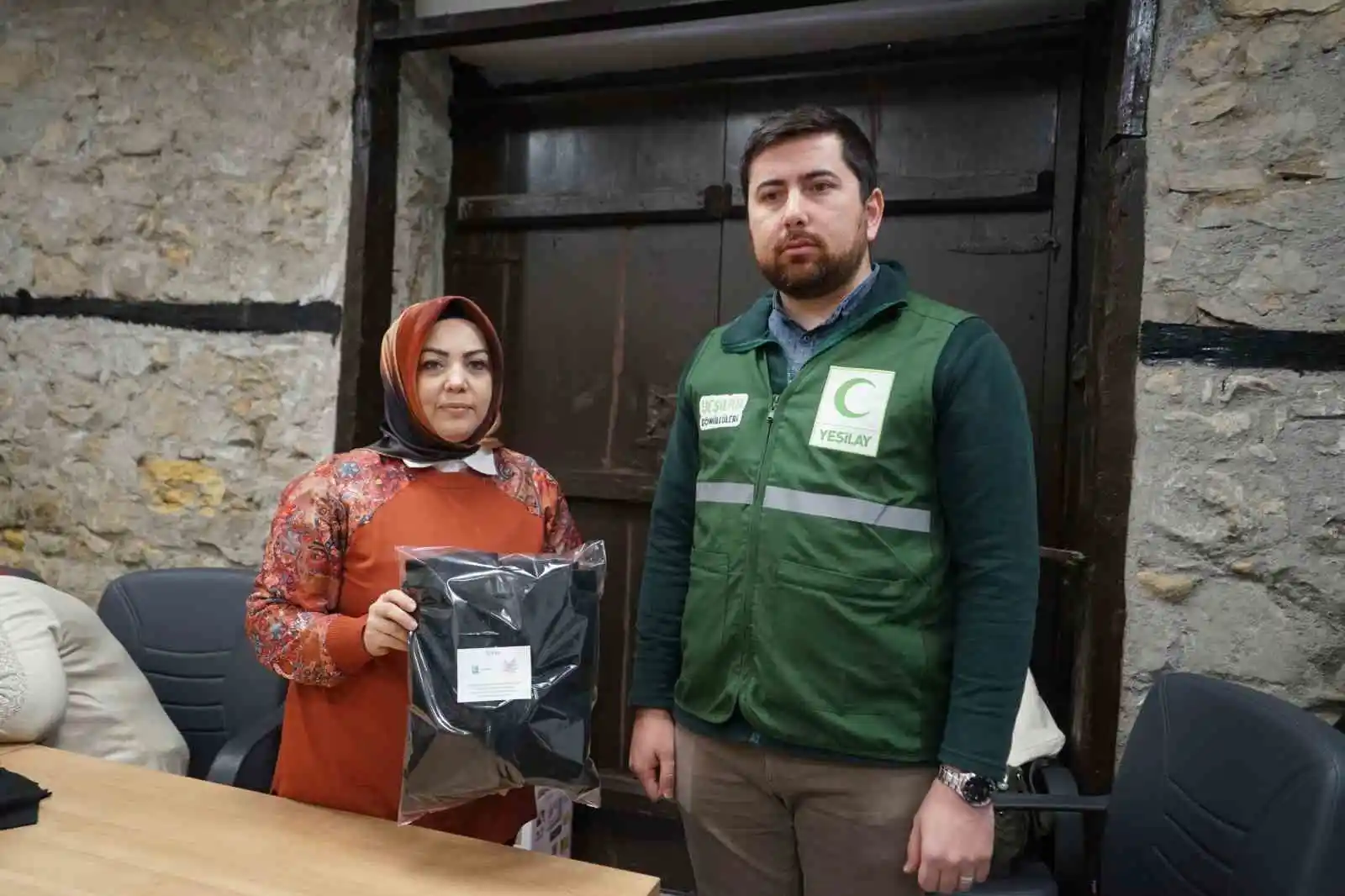 Asrın felaketinde Kastamonulu kadınlar, polar mont dikimine başladı