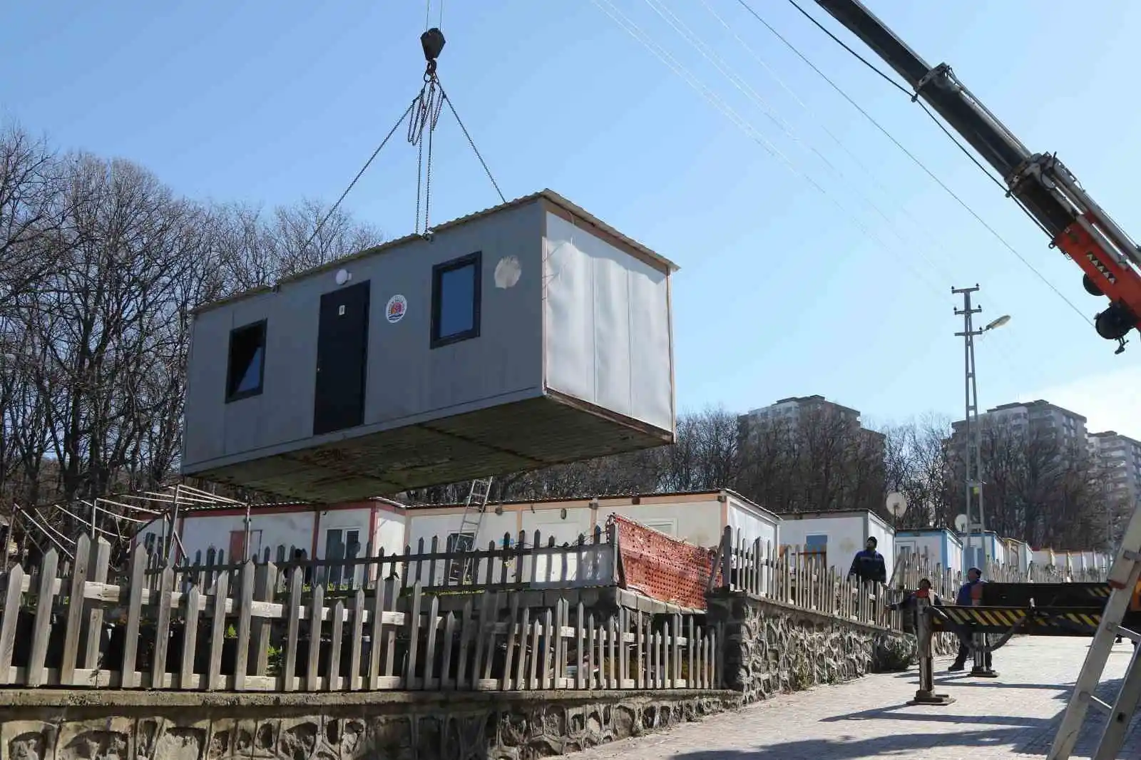 Atakum Hobi Bahçesi'ndeki konteynerler deprem bölgesine gönderildi
