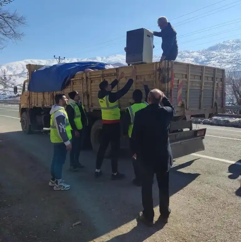 Atatürk Üniversitesi, deprem bölgesine yönelik desteğini sürdürüyor
