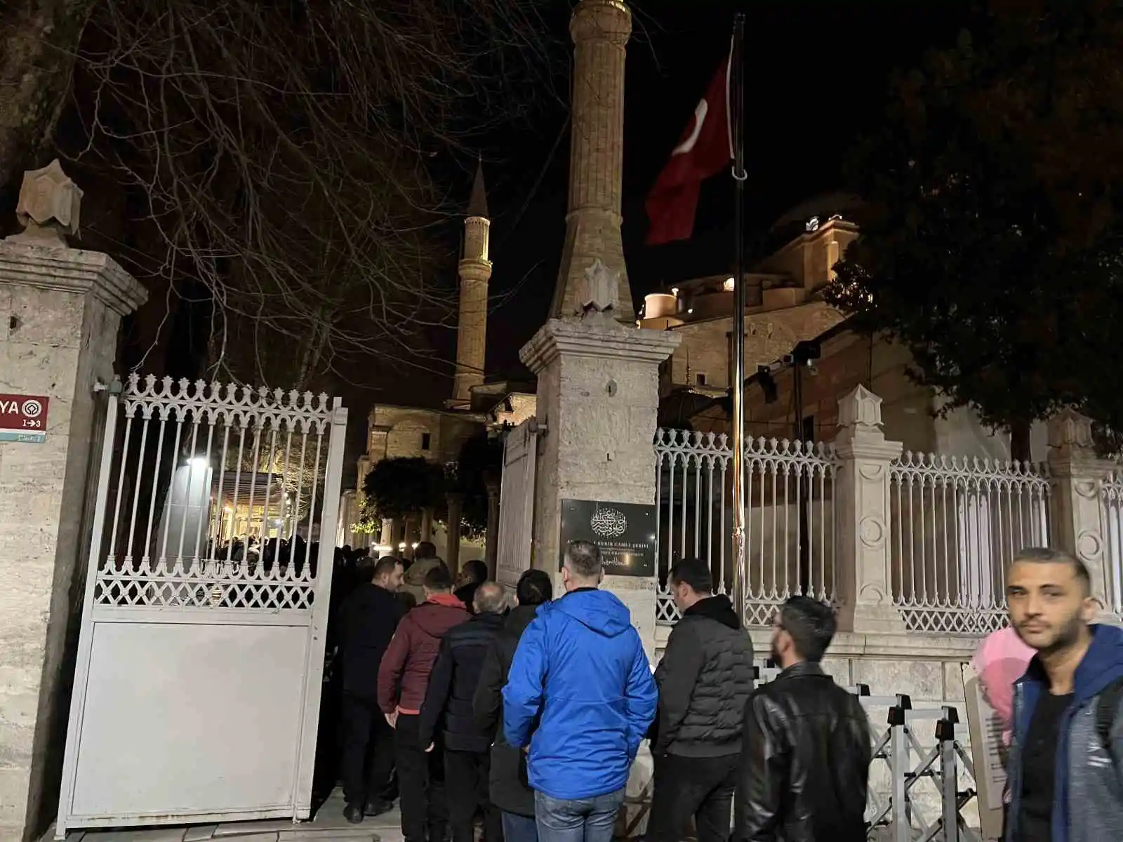 Ayasofya Camii’nde Miraç Kandili idrak edildi