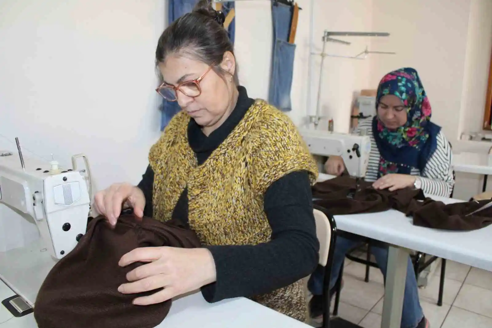Aydınlı kadınlardan depremzede çocuklara sıcak dokunuş