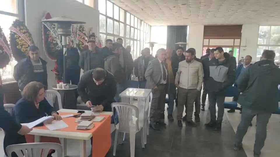 Ayvacık Ziraat Odası'nda Seçim Heyecanı
