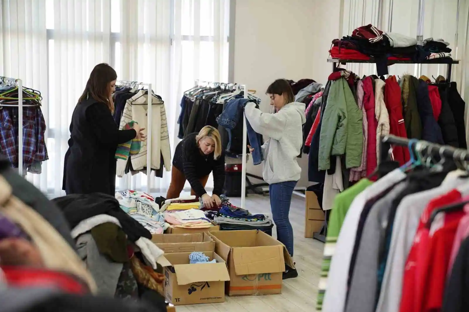 Ayvalık'ta Başkan Ergin'den dayanışma çağrısı