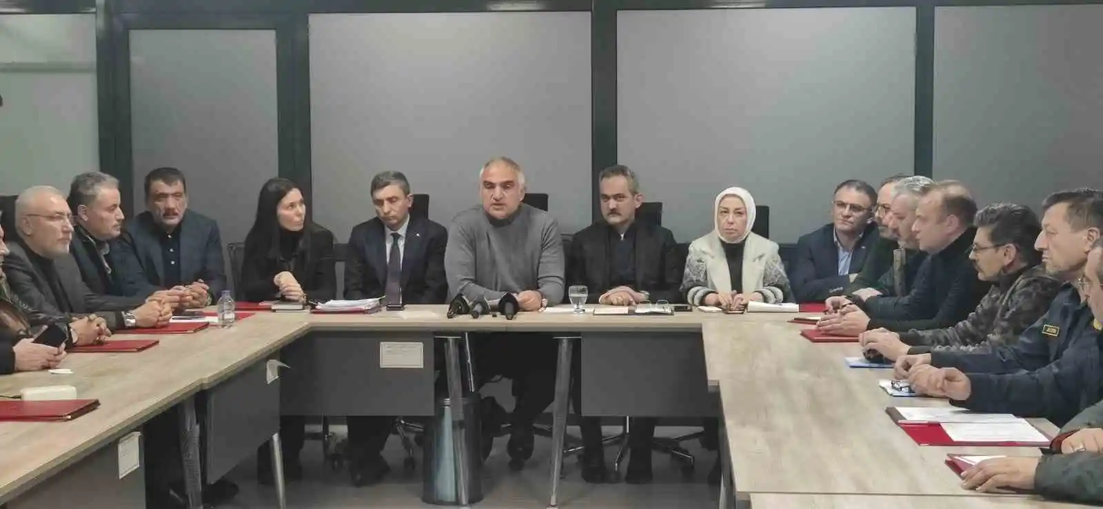 Bakan Ersoy: "Malatya'da ölü sayımız maalesef 502'ye çıktı"