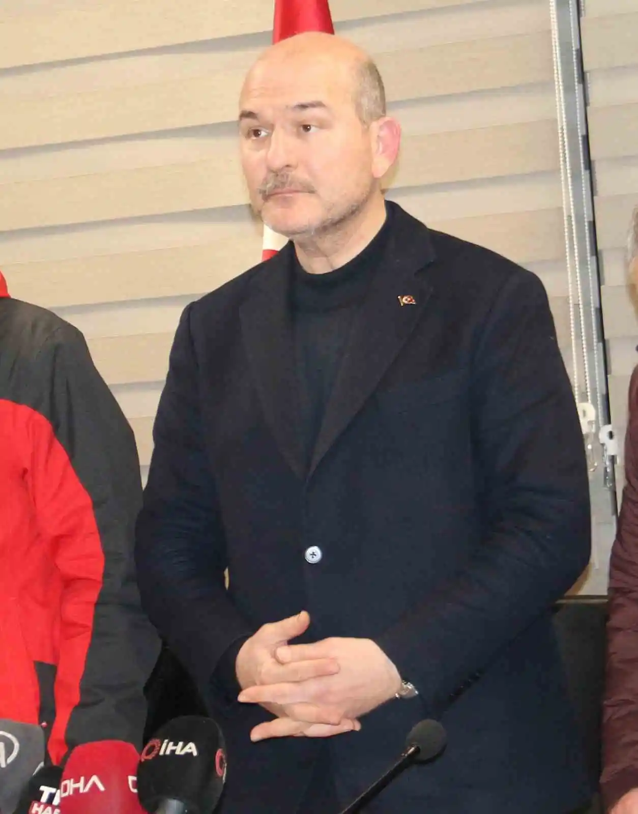 Bakan Soylu:" Bazı belediyeler Hatay'a gidebilirsiniz, define bile yardımcı olmadılar"