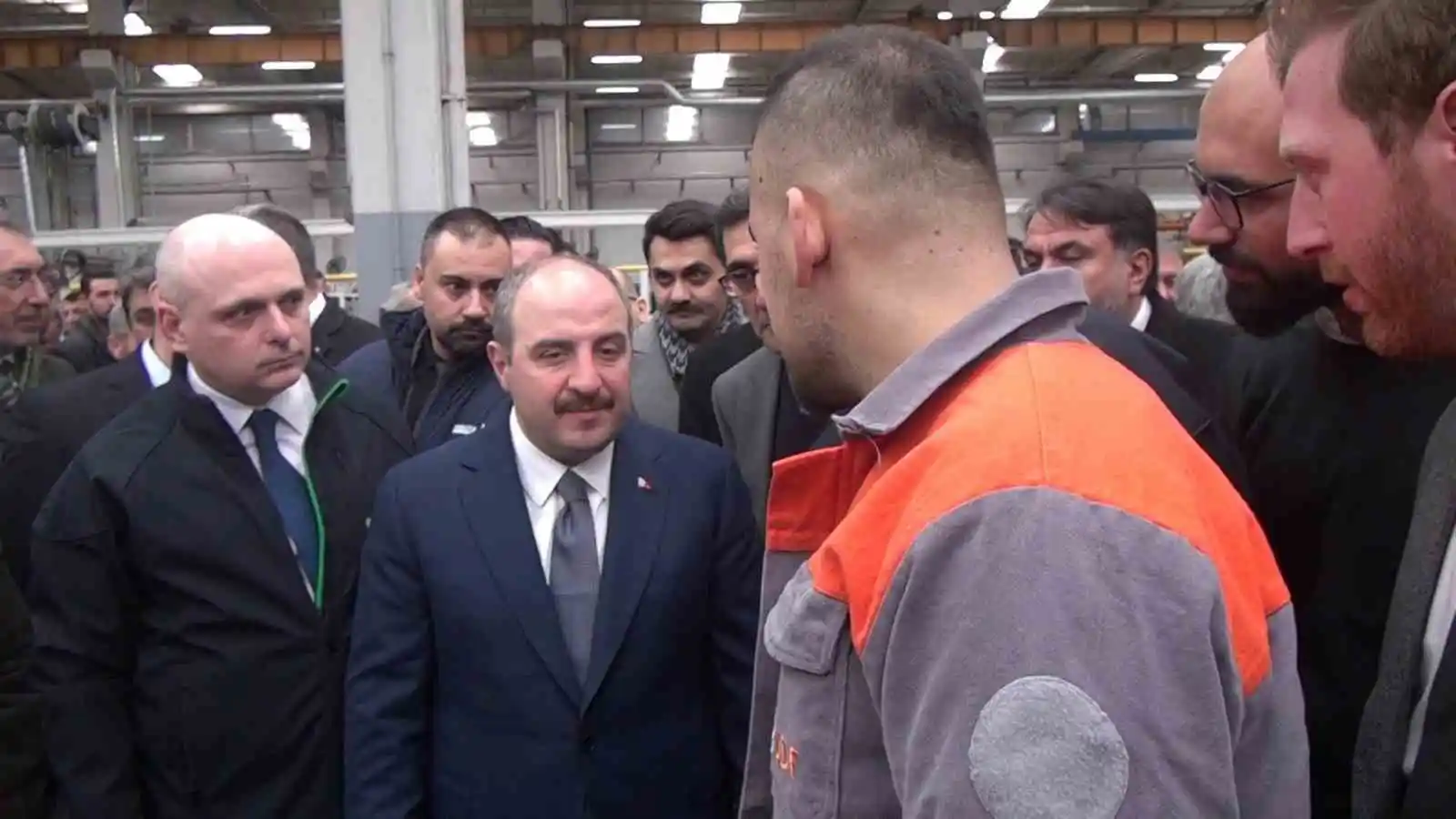 Bakan Varank, Balıkesir'de fabrikaları inceledi
