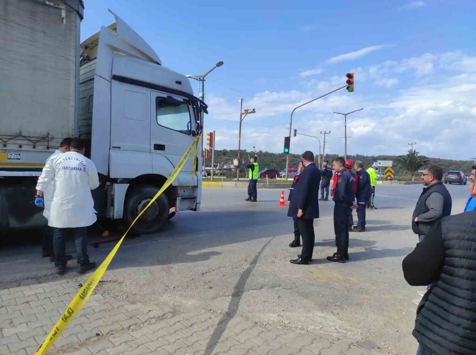 Balıkesir’de trafik kazası; 1 ölü
