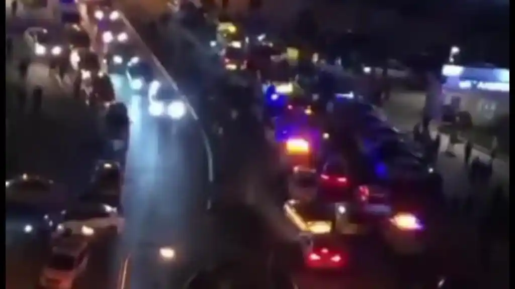 Başakşehir'de taksi durakları arasında bölge kavgası: 1 yaralı
