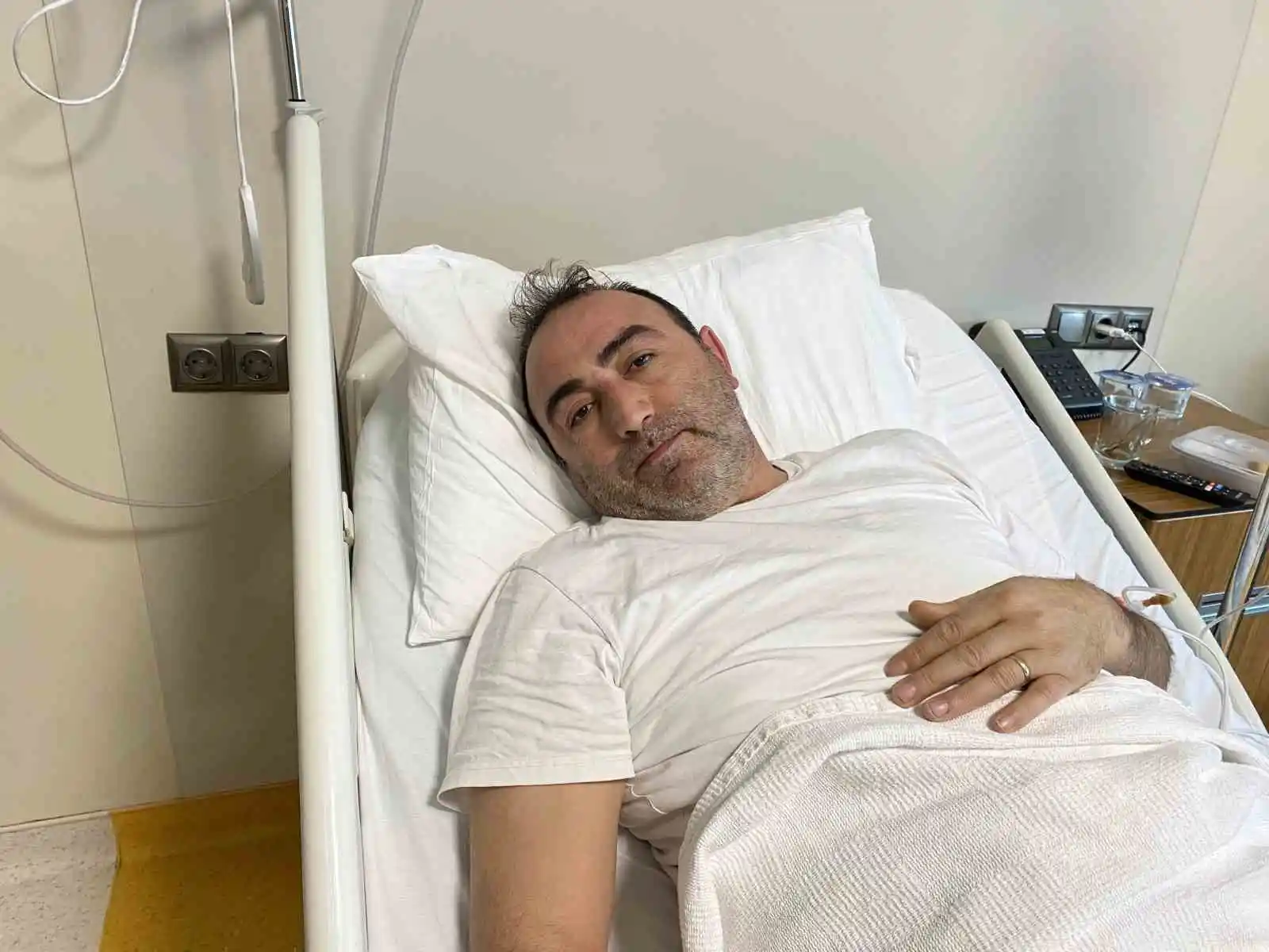 Başhekim Yiyit’ten depremzede açıklaması: “Yoğun bakımda hastalarımız var”