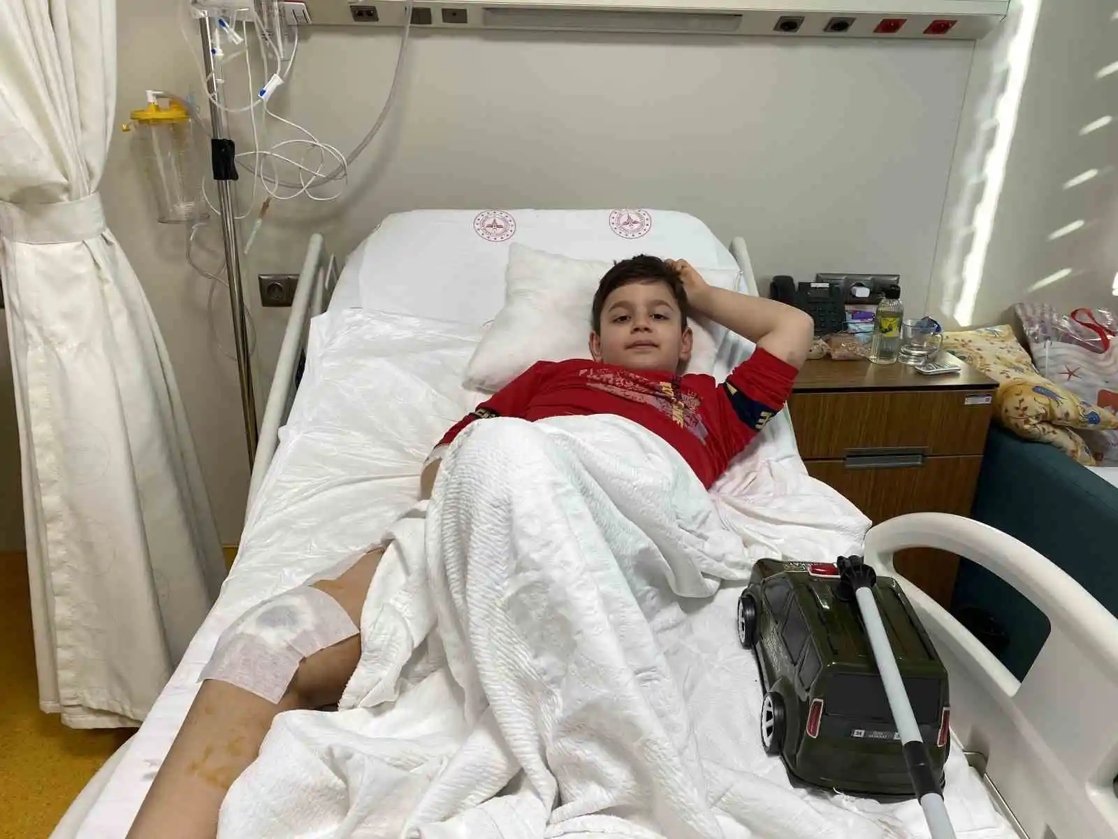Başhekim Yiyit’ten depremzede açıklaması: “Yoğun bakımda hastalarımız var”